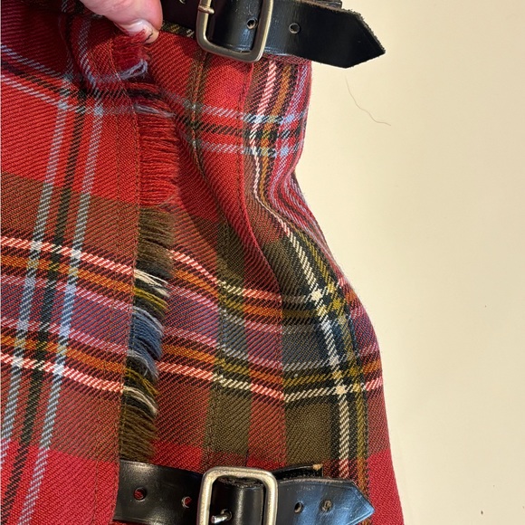 Vintage Lochcarron red and green wool Norwegian Tartan kilt skirt - Picture 7 of 12